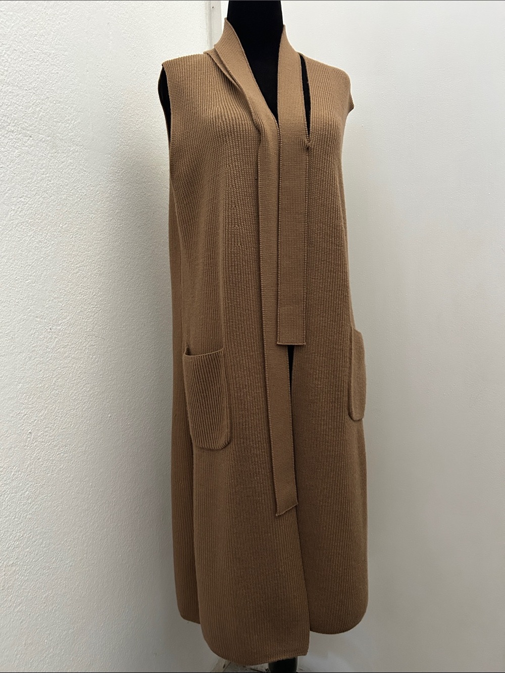MaxMara Leisure Longline Sleeveless Knit Ribbed Cardigan, Size Medium (Approx)